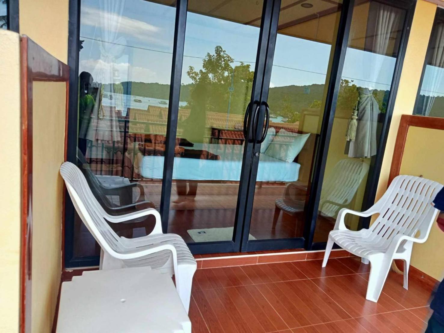 Sea View Курортный комплекс 2*
